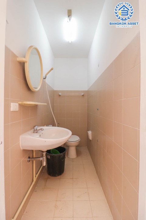 *****บ้านเดี่ยวมือสอง คุณภาพระดับแบรนด์ Q.House ม.คาซ่าวิลล์ ราชพฤกษ์-แจ้งวัฒนะ เนื้อที่กว้างเกือบ 100 ตร.ว. หลังใหญ่ที่สุดในโครงการ! ฟังก์ชัน 3 ห้องนอน 3 ห้องน้ำ จอดรถได้ 2 คัน โครงการตั้งบนทำเลเดินทางสะดวก ติดถนนราชพฤกษ์ ใกล้ทางด่วน "แจ้งวัฒนะ" จองด่วน!